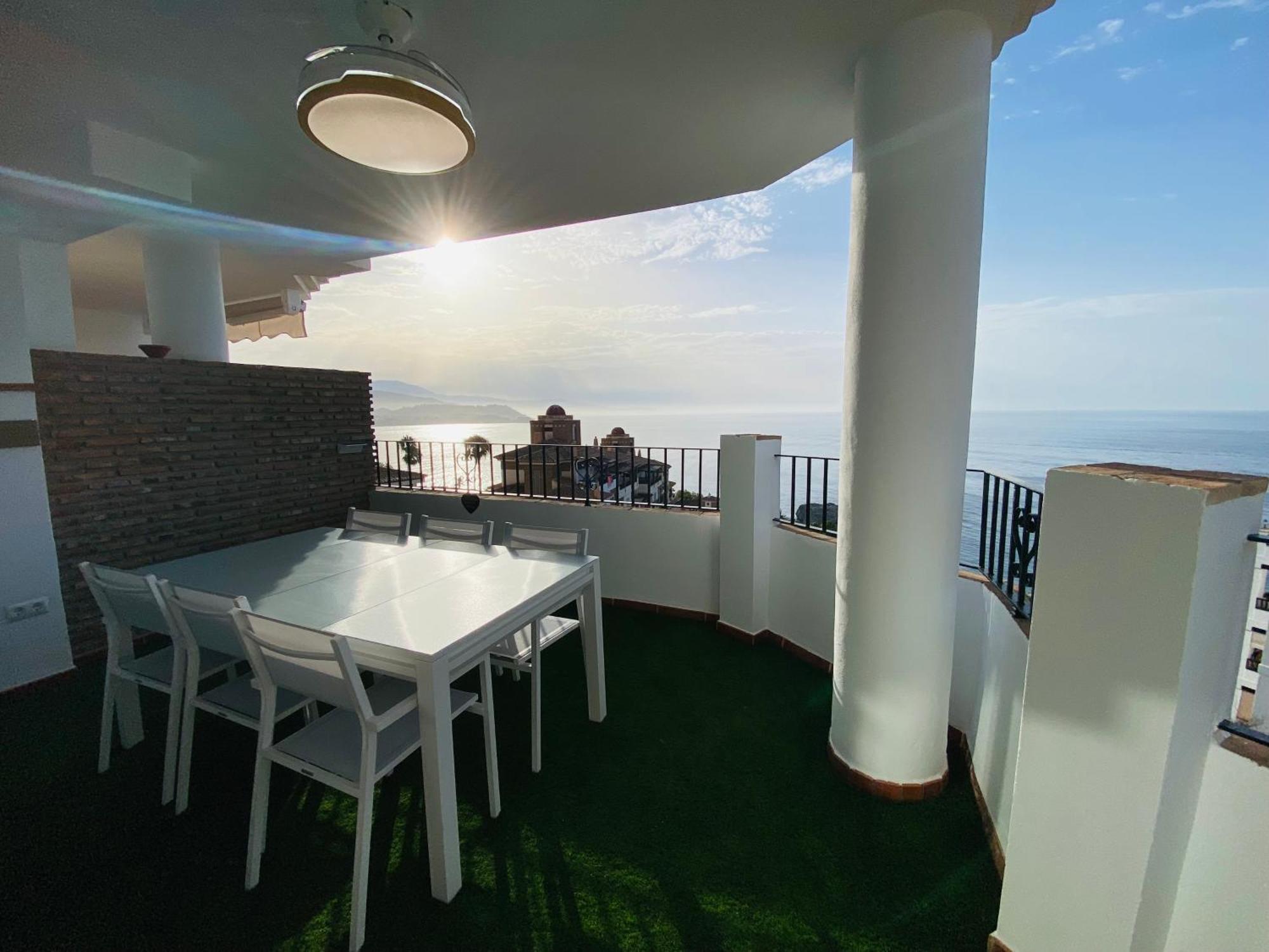 Jardines De Adnania En Marina Del Este Con Vista Al Mar Ada 拉海瑞德拉 外观 照片