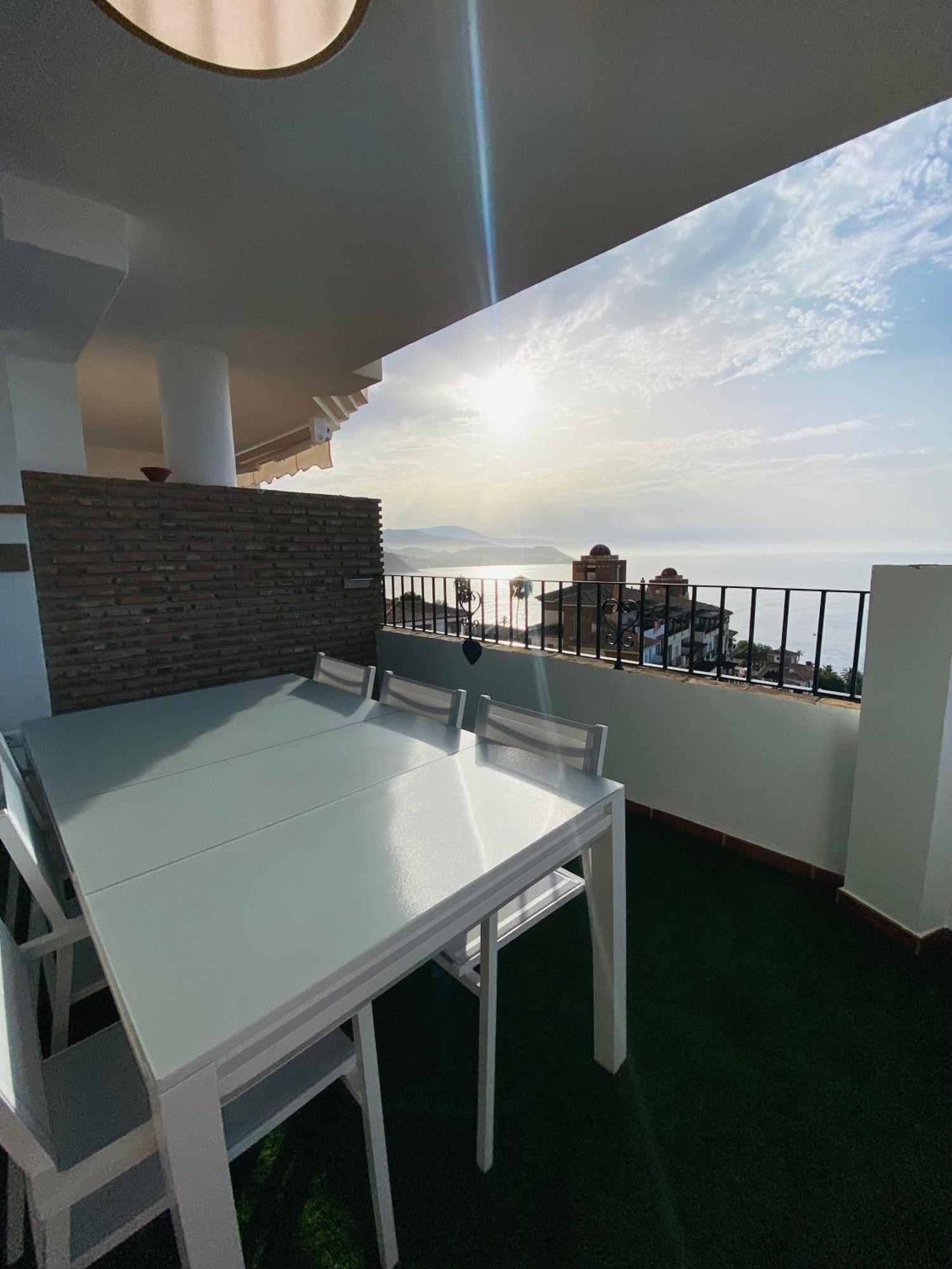 Jardines De Adnania En Marina Del Este Con Vista Al Mar Ada 拉海瑞德拉 外观 照片