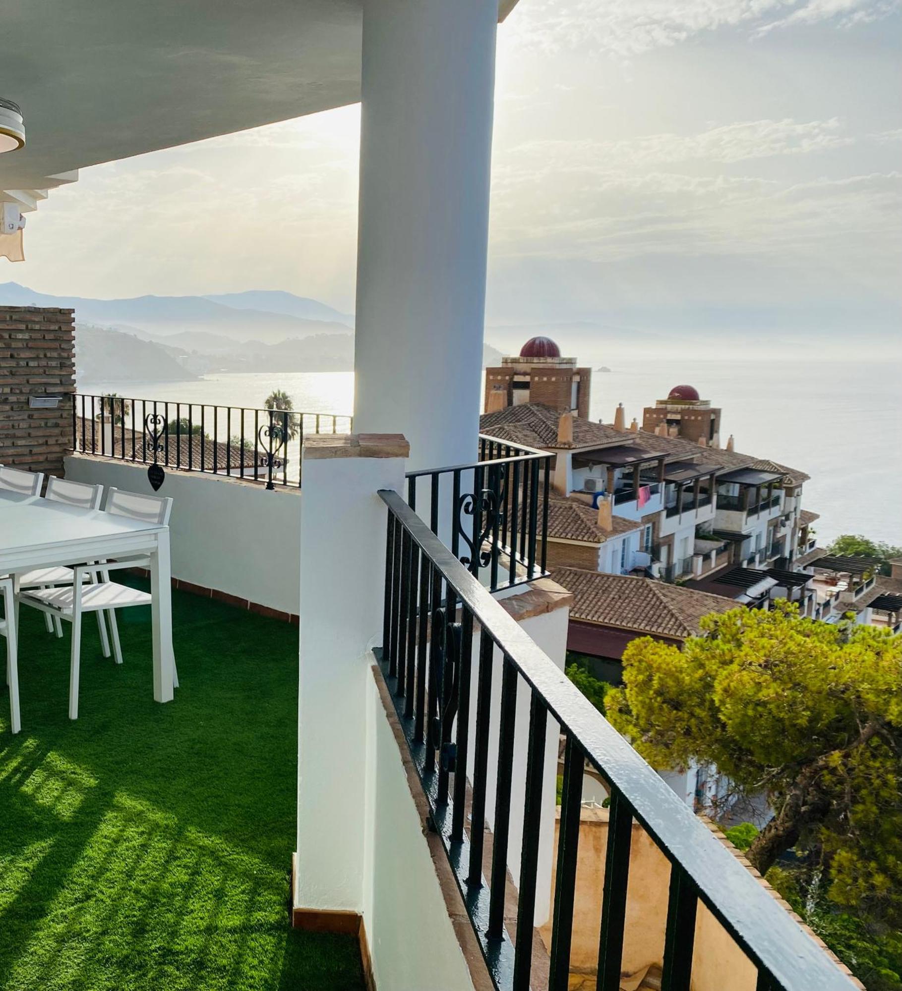 Jardines De Adnania En Marina Del Este Con Vista Al Mar Ada 拉海瑞德拉 外观 照片